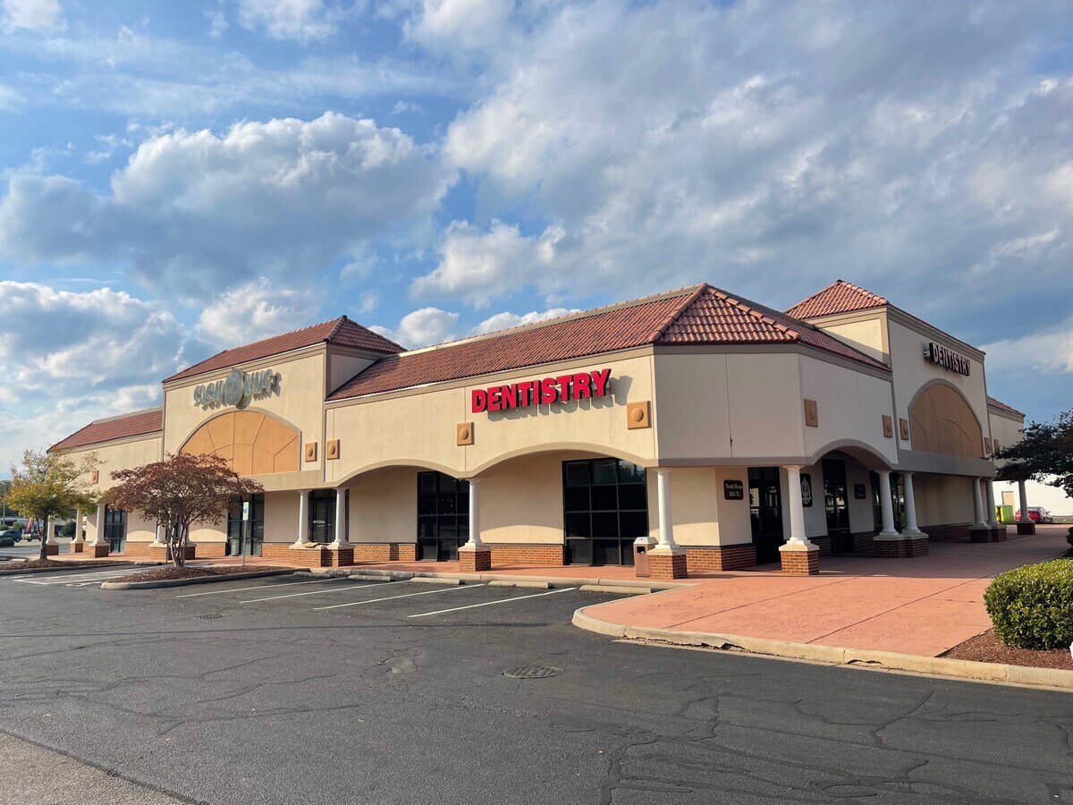 869879 Lynnhaven Pky, Virginia Beach 23452