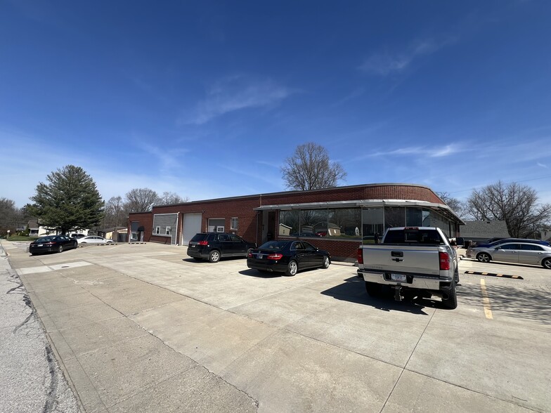 150 W Clinton St, Danville, IN for sale - Building Photo - Image 1 of 16