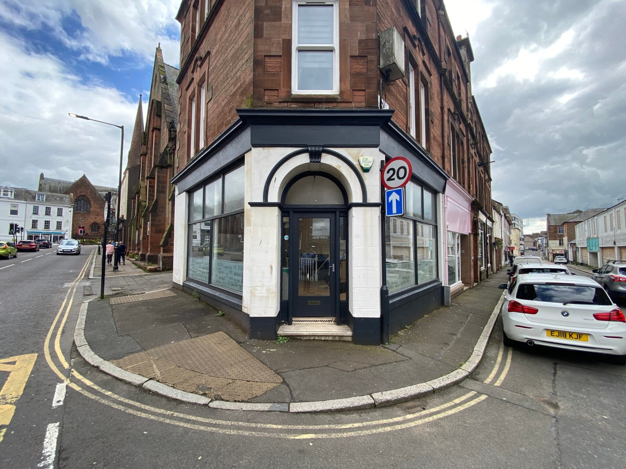 56 Buccleuch St, Dumfries to rent Primary Photo- Image 1 of 3