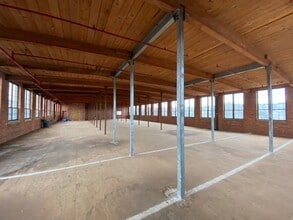 168 Center St, Southington, CT to rent Interior Photo- Image 2 of 3