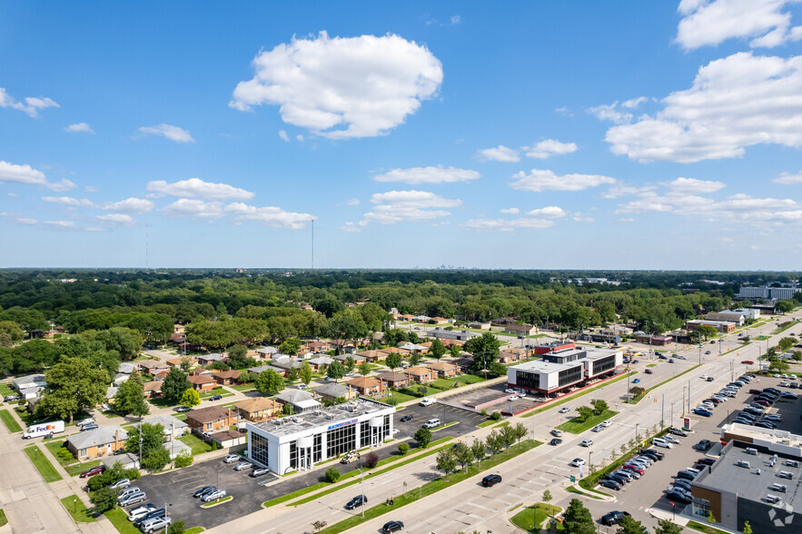 23350 Greenfield Rd, Oak Park, MI for rent - Aerial - Image 2 of 6