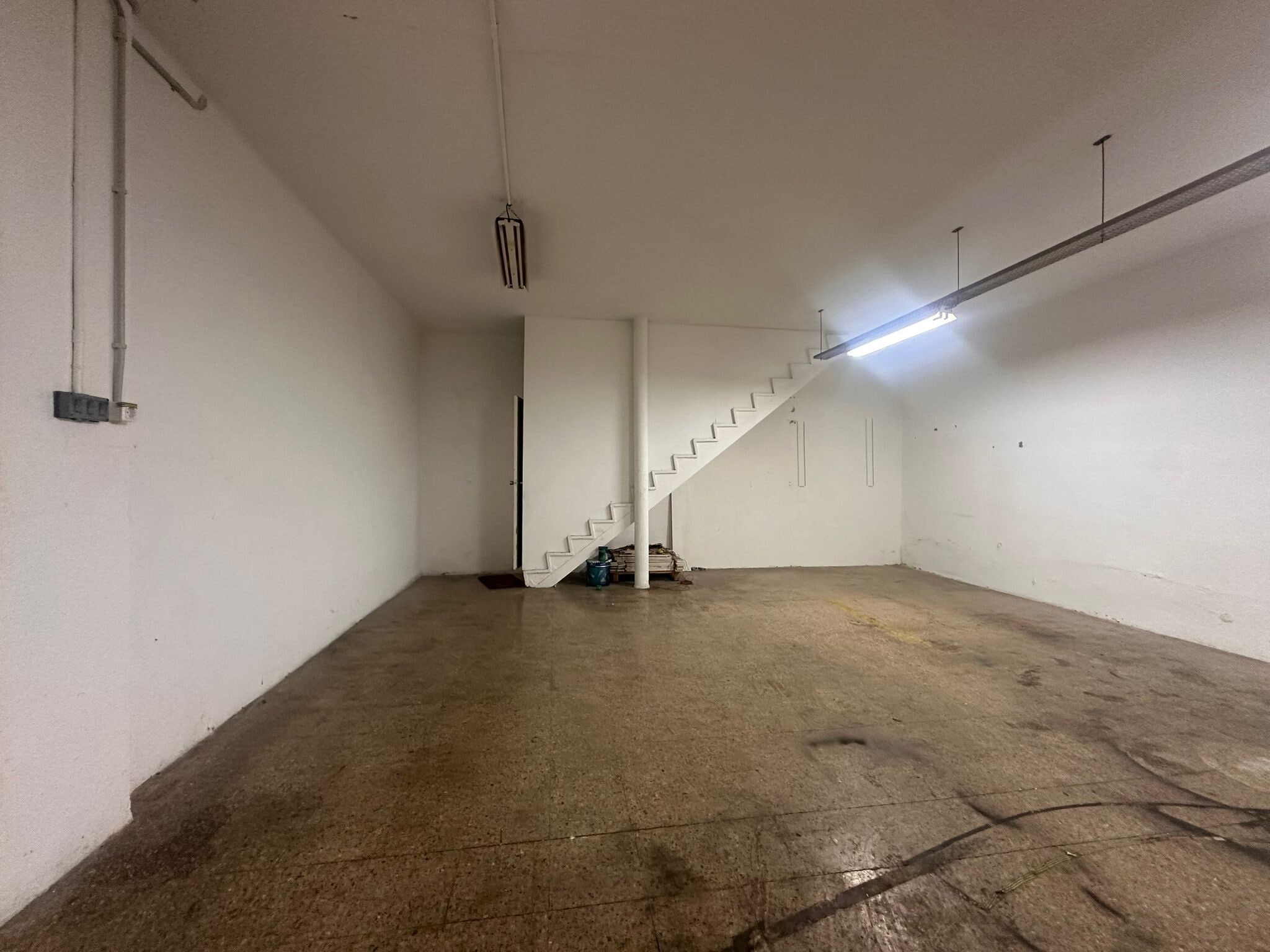 Carrer de Girona, 205, Terrassa, Barcelona to rent Interior Photo- Image 1 of 10