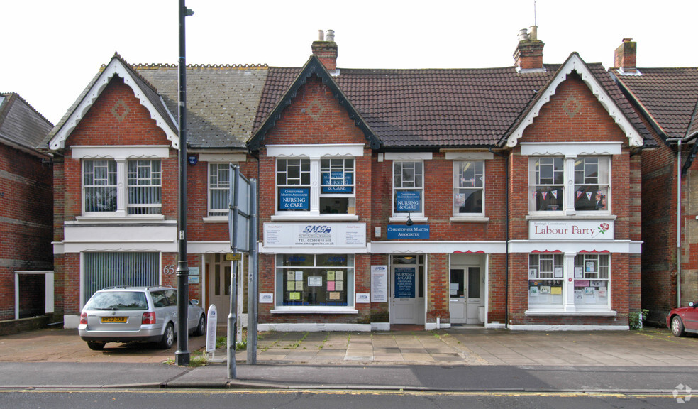 67 Leigh Rd, Eastleigh for rent - Primary Photo - Image 1 of 3