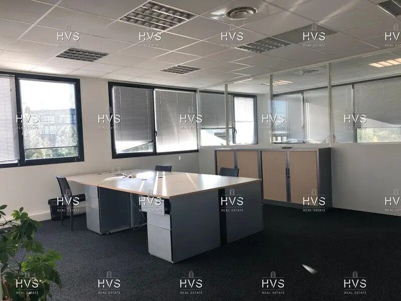 Office in Aix-en-Provence to rent Interior Photo- Image 1 of 9