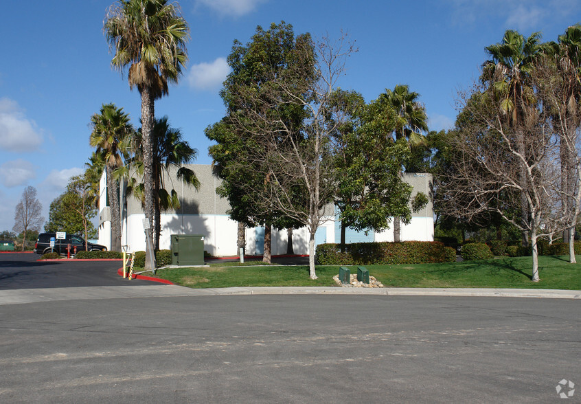 6540 Gateway Park Dr, San Diego, CA for rent - Building Photo - Image 3 of 4