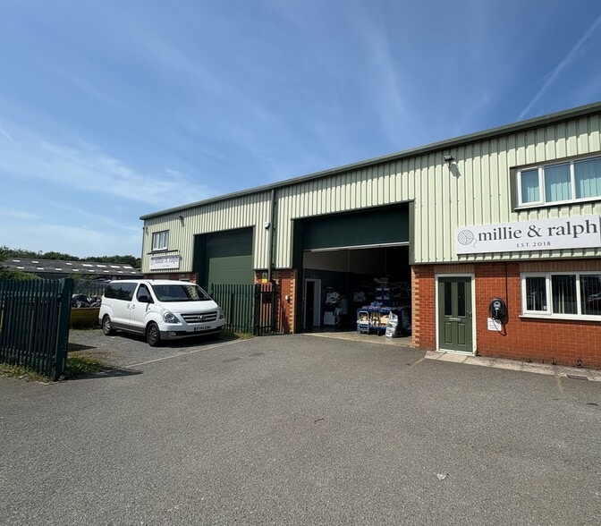 Tattershall Way, Louth to rent - Building Photo - Image 1 of 1