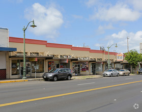 3571 Waialae Ave, Honolulu, HI for rent Building Photo- Image 1 of 7