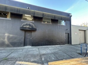 4812-4834 N Interstate Ave, Portland, OR for rent Building Photo- Image 2 of 2