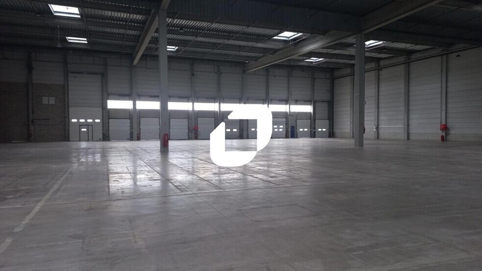 Industrial in Bonneuil-sur-Marne to rent - Interior Photo - Image 3 of 16