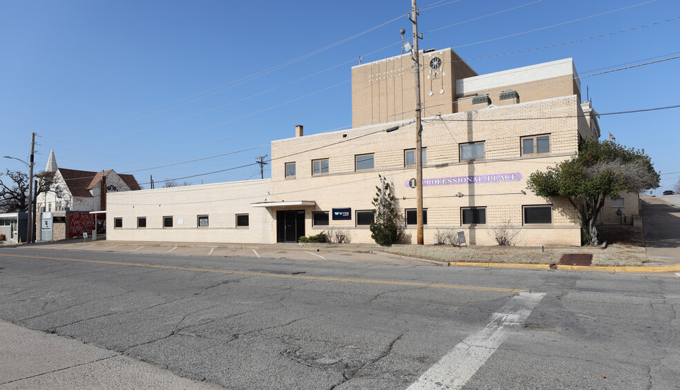 301 N 2nd St, Mcalester, OK for rent - Primary Photo - Image 1 of 4