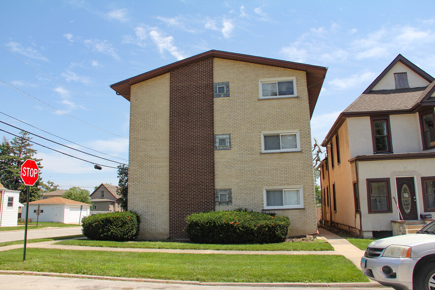 Three Building Apartment Portfolio portfolio of 3 properties for sale on LoopNet.co.uk - Building Photo - Image 3 of 8