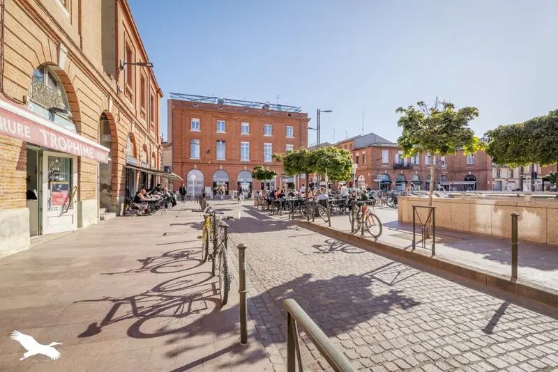 Retail in Toulouse for sale Building Photo- Image 1 of 2