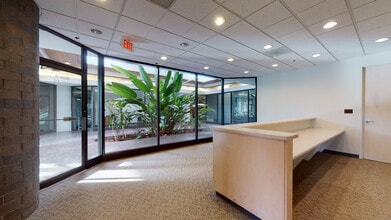 3020 Woodcreek Dr, Downers Grove, IL to rent Matterport 3D Scan- Image 1 of 13