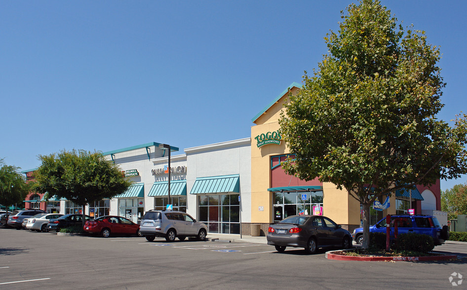 8240-8250 Calvine Rd, Sacramento, CA for rent - Primary Photo - Image 1 of 7