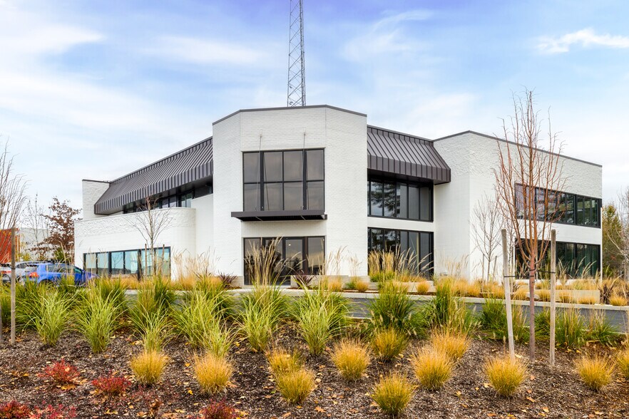 10255 SW Arctic Dr, Beaverton, OR to rent - Building Photo - Image 2 of 15