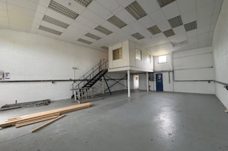 Warpsgrove Ln, Chalgrove to rent Interior Photo- Image 1 of 2