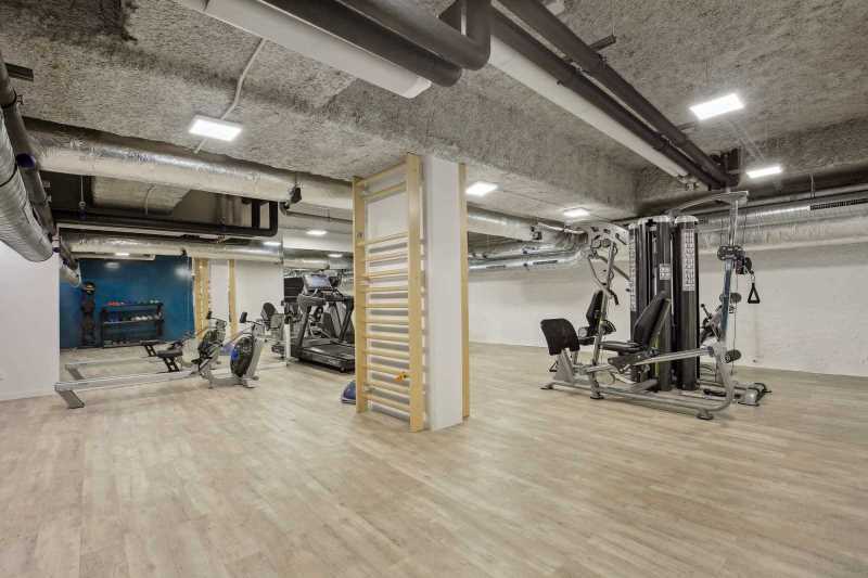 50 Quai Charles Pasqua, Levallois-Perret to rent - Building Photo - Image 3 of 11