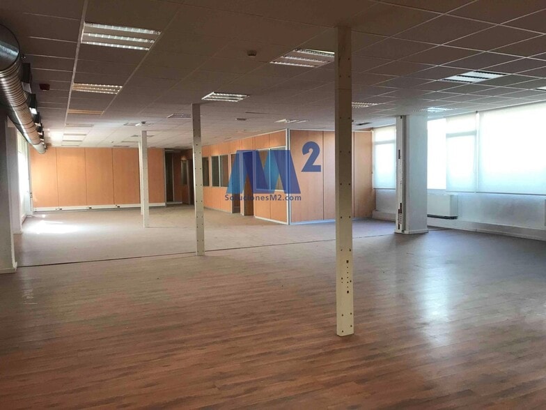 Office in Madrid, Madrid for sale - Building Photo - Image 1 of 1
