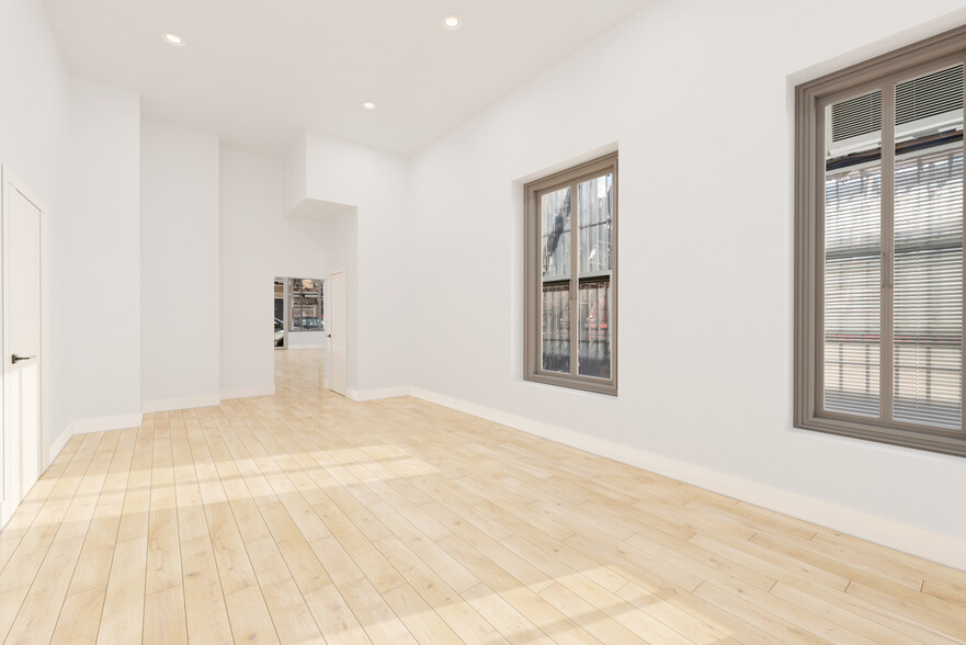 101 Thompson St, New York, NY for rent - Interior Photo - Image 2 of 7