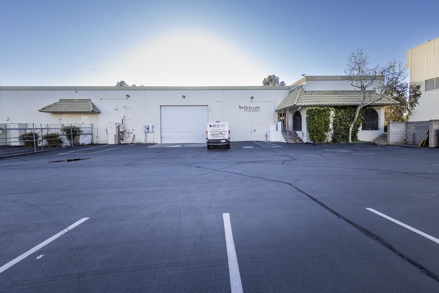 7014-7020 Carroll Rd, San Diego, CA for rent - Building Photo - Image 2 of 6