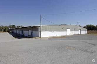 Industrial in Hopkinsville, KY for sale Primary Photo- Image 1 of 1