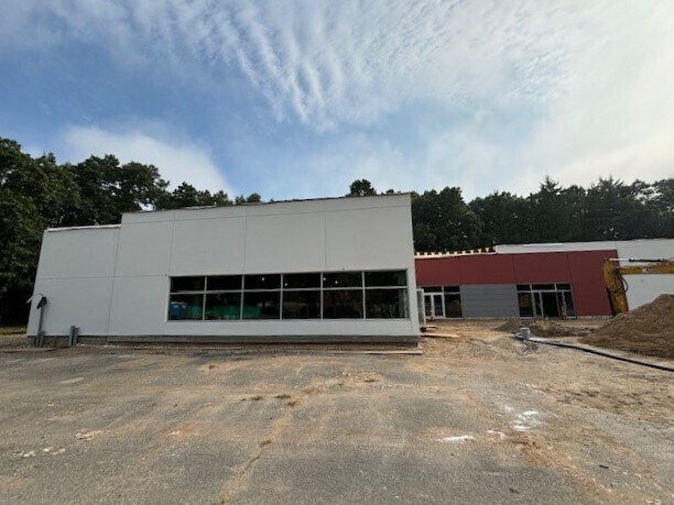 901-945 Shaker Rd, Longmeadow, MA to rent Building Photo- Image 1 of 22