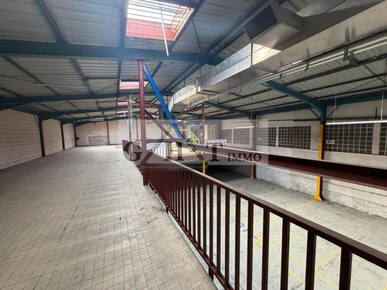 Industrial in Saint-Maur-des-Fossés to rent - Interior Photo - Image 2 of 3