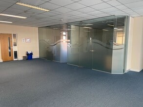 140 Holyhead Rd, Birmingham to rent Interior Photo- Image 2 of 4