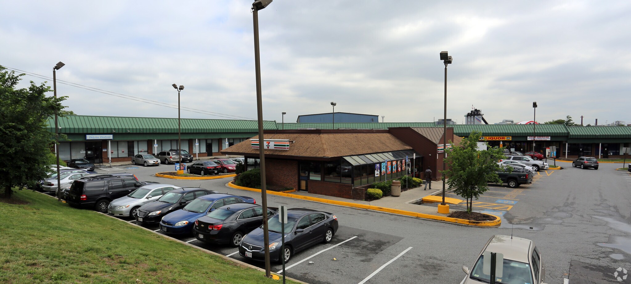 1201-1233 Brentwood Rd NE, Washington, DC to rent Building Photo- Image 1 of 8