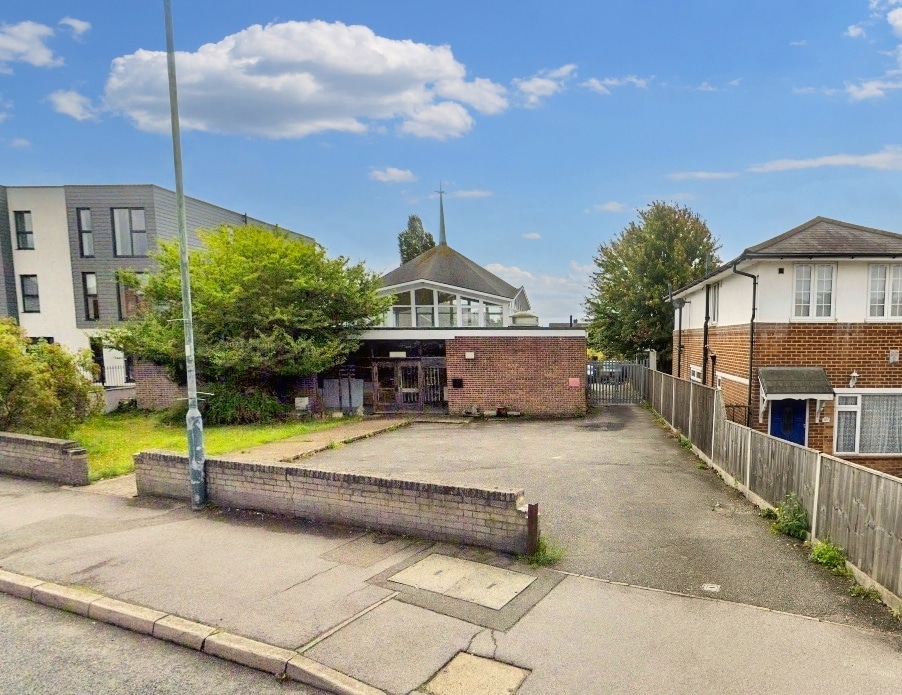 Blackfen Rd, Sidcup for rent Building Photo- Image 1 of 2