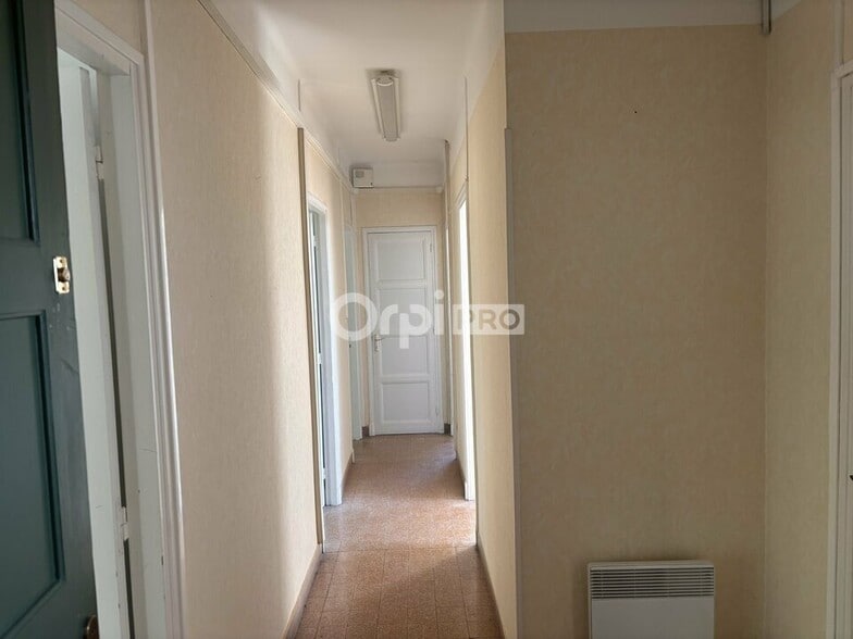 Office in Avignon for sale - Interior Photo - Image 3 of 7