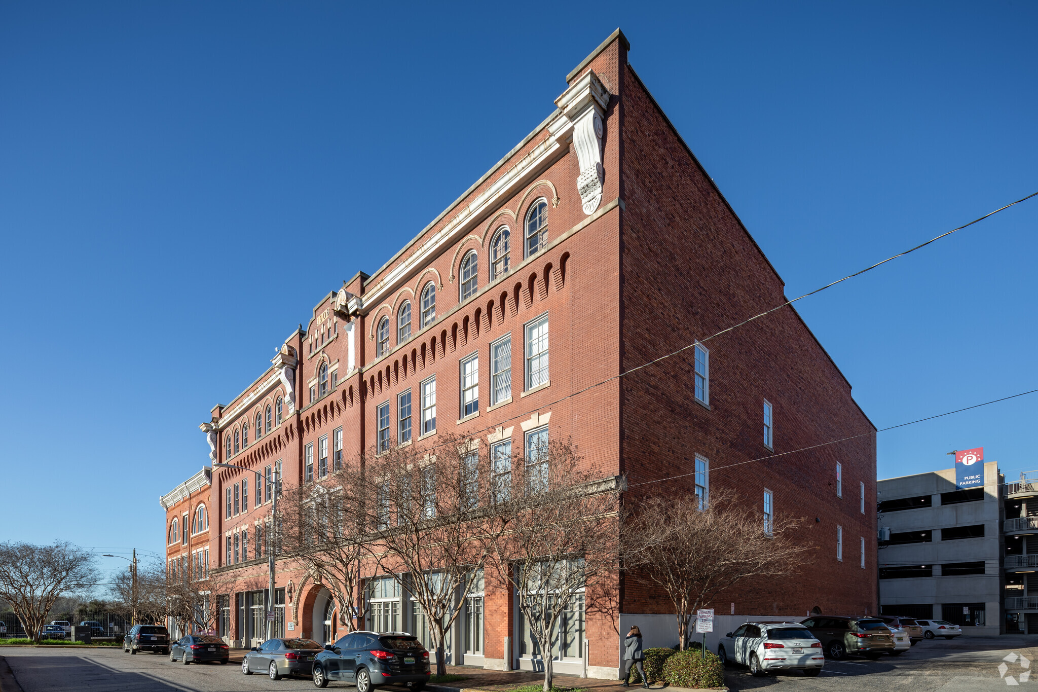 250-260 Commerce St, Montgomery, AL for sale Primary Photo- Image 1 of 39