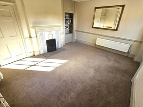 Claydon Courtyard Yard, Buckingham to rent Building Photo- Image 2 of 11