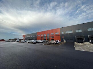 More details for 12 Rue De L'Equerre, SAINT-OUEN-L'AUMONE - Light Industrial to Rent