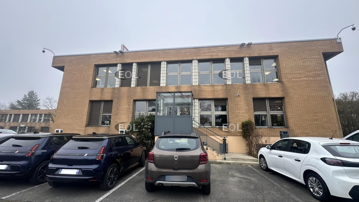 Light Industrial in Torcy for sale Building Photo- Image 1 of 7
