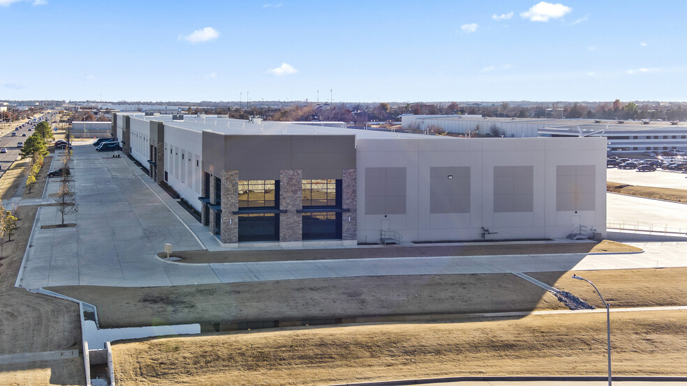 3401 S Council Rd, Oklahoma City, OK for sale - Building Photo - Image 1 of 1