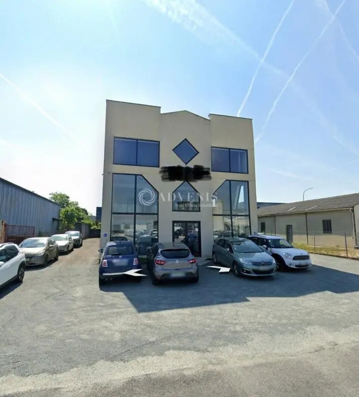 Vente Local d'activités 690 m² - Photo 1