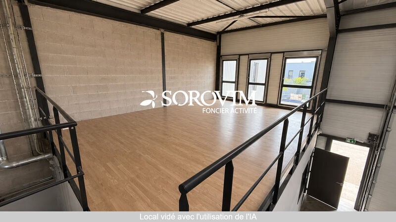 Light Industrial in Décines-Charpieu to rent - Interior Photo - Image 3 of 6