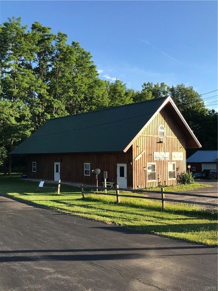 2488 W Main St, Cato, NY for sale - Building Photo - Image 1 of 1