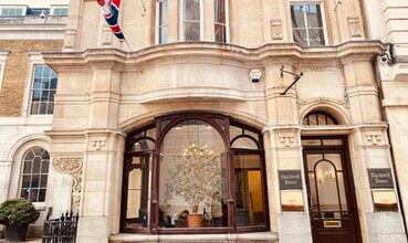 1 Guildhall Yard, London to rent Building Photo- Image 1 of 9