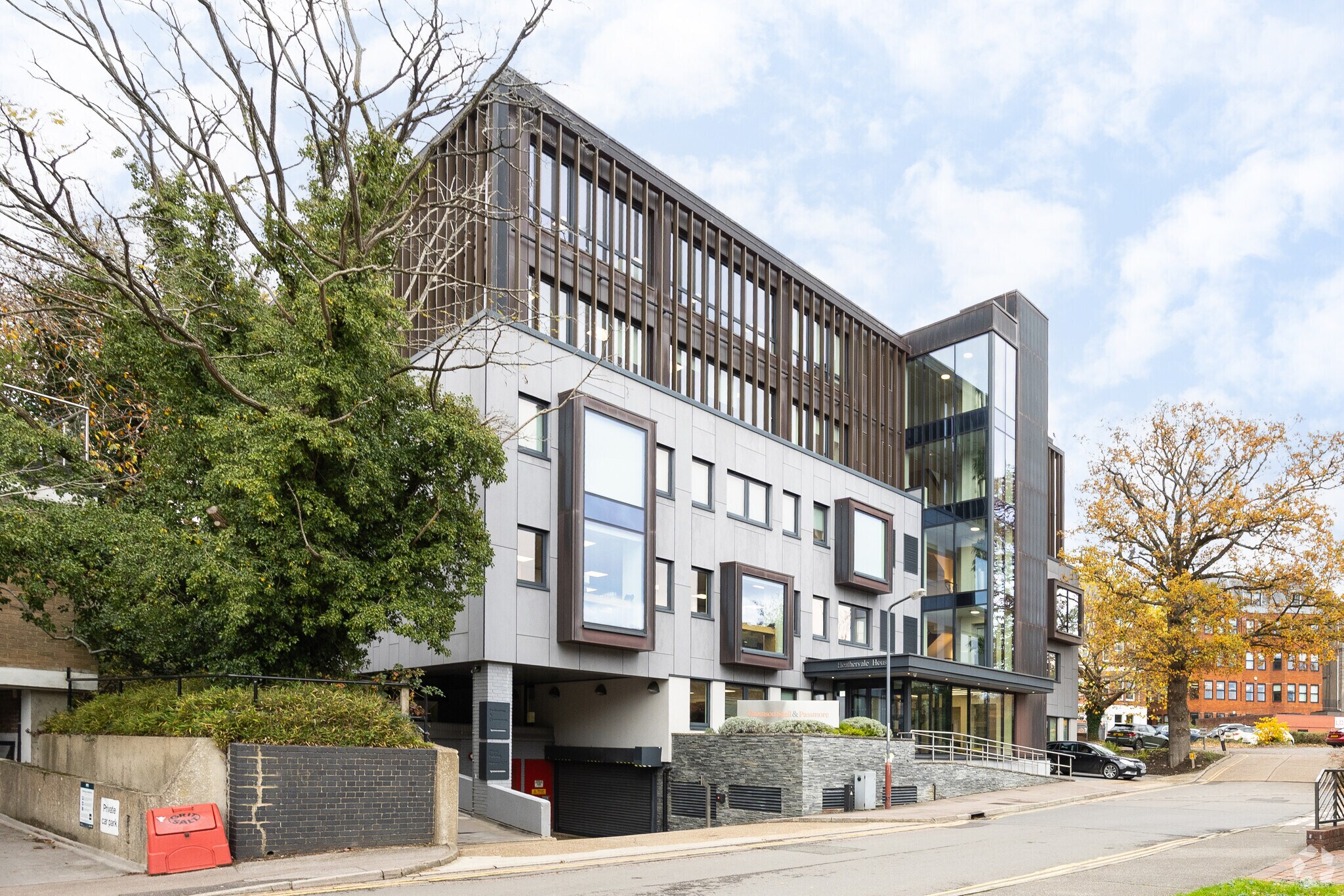 2-4 Vale Ave, Tunbridge Wells for sale Primary Photo- Image 1 of 1