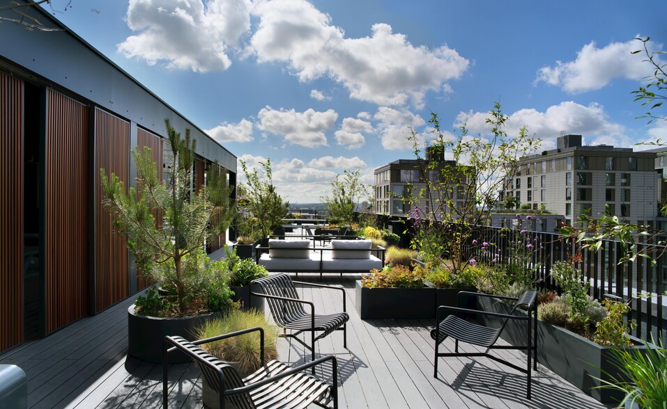 9 Prescot St, London to rent - Building Photo - Image 2 of 45