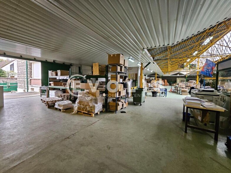 Light Industrial in Bagneux to rent - Building Photo - Image 2 of 22