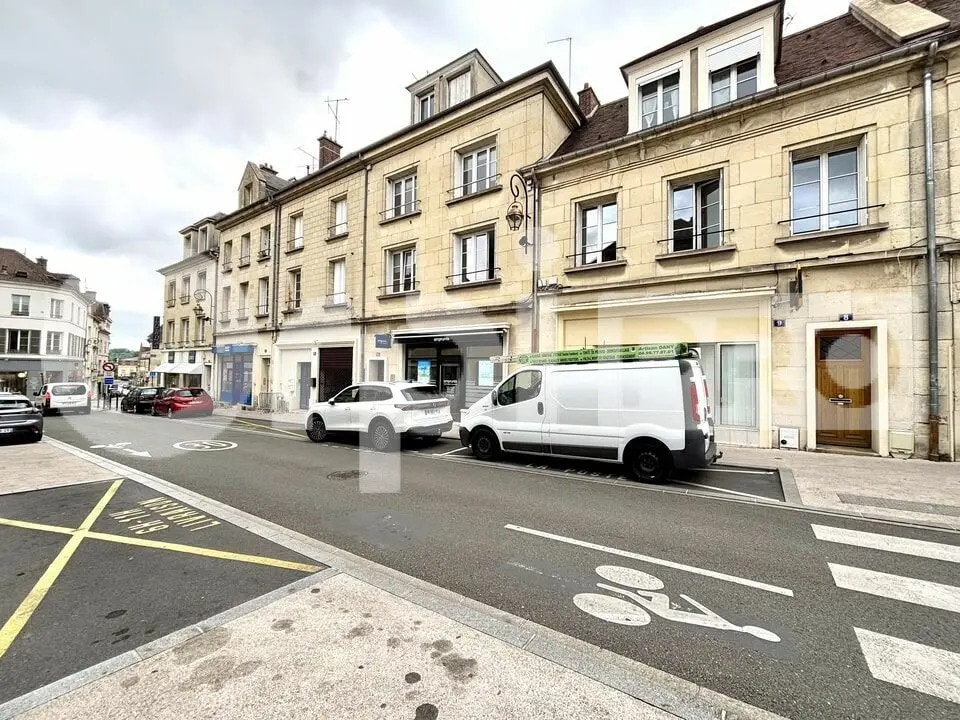 Location Bureaux 47 m² - Photo 1