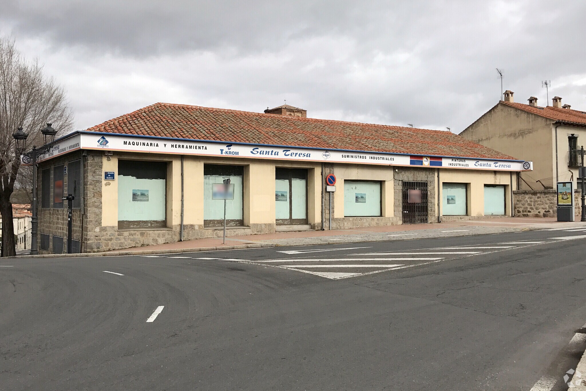 Retail in Ávila, Ávila for sale Primary Photo- Image 1 of 3