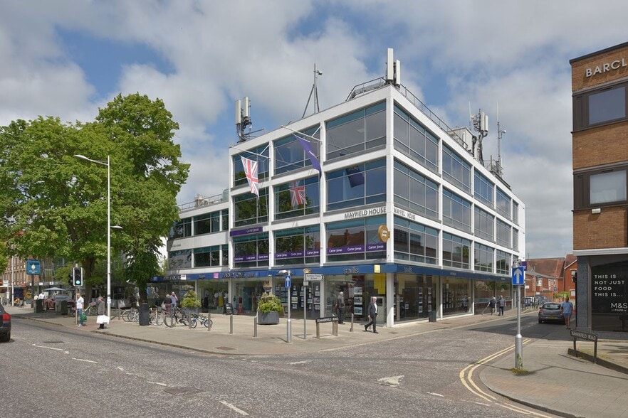 Norman House & Mayfield House Offices portfolio of 2 properties for sale on LoopNet.co.uk - Building Photo - Image 2 of 3