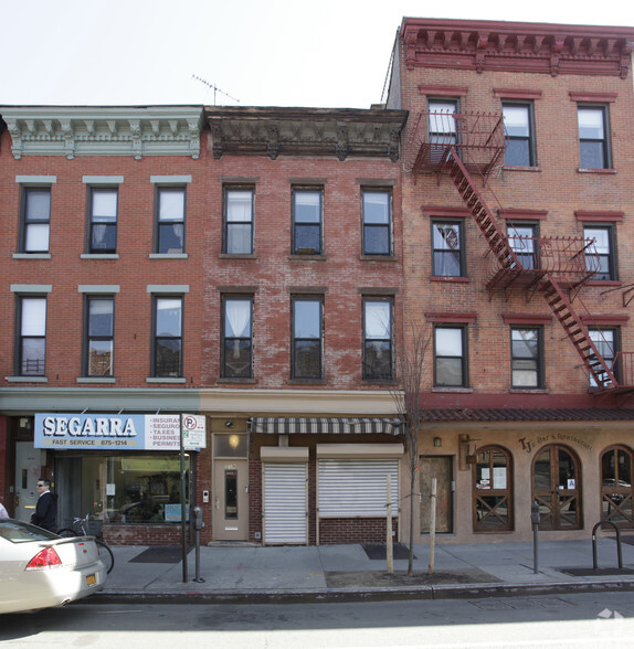 219 Smith St, Brooklyn, NY for sale - Building Photo - Image 1 of 1