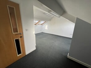 31 Leeds Rd, Ilkley to rent Interior Photo- Image 2 of 5