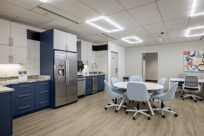 More details for 53 Frontage Rd, Hampton, NJ - Co-working to Rent