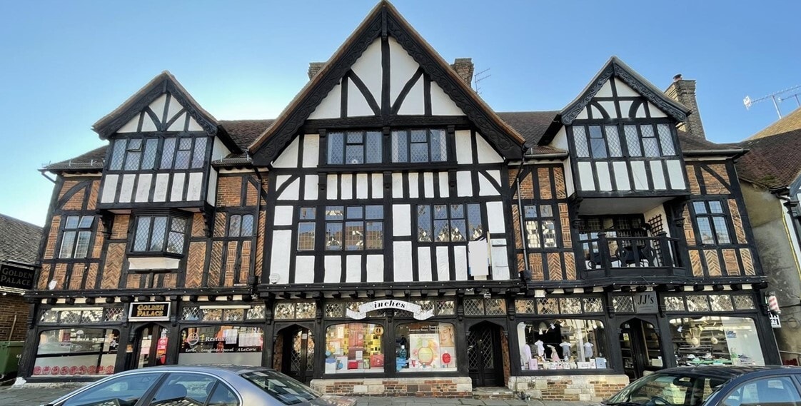 38A Station Road W, Oxted to rent Building Photo- Image 1 of 2